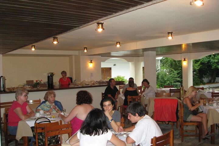 Dining 38 of 59