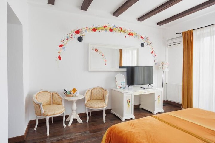 Room 21 of 42