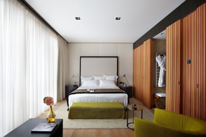 Room 46 of 136