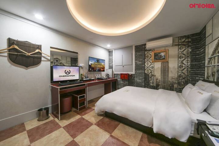 Room 38 of 55