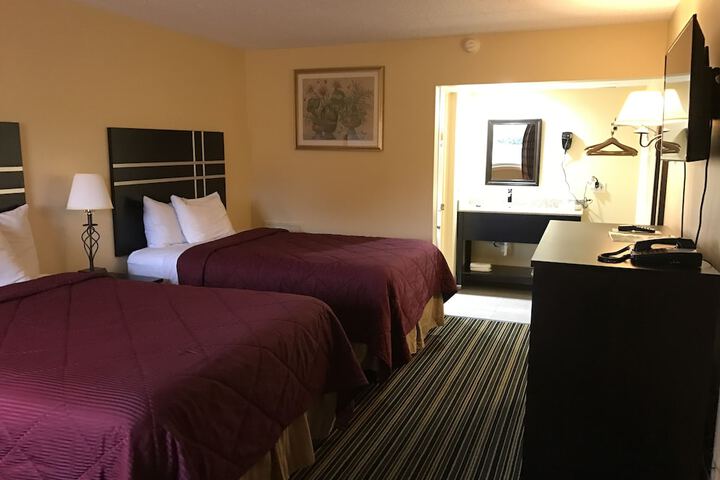 2 Double Beds (5 of 15)