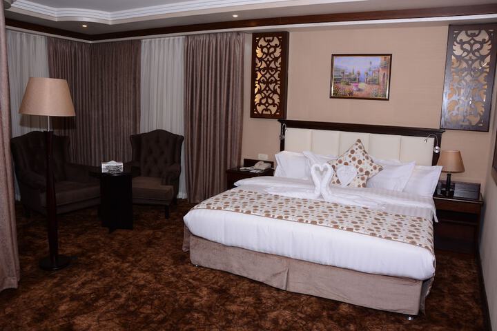 Room 15 of 43