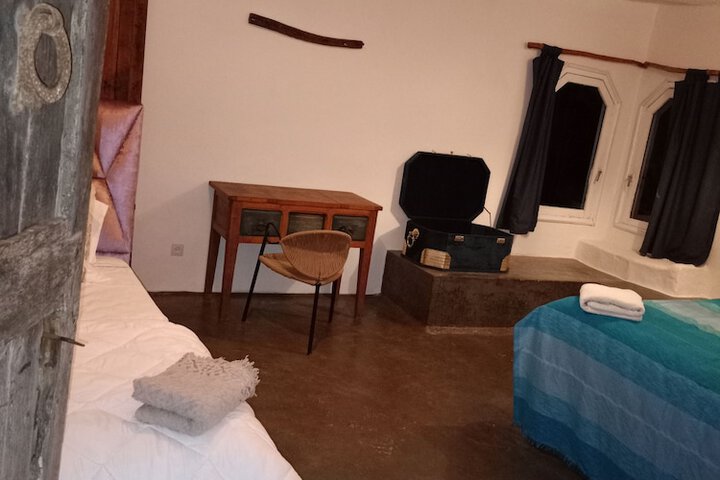 Room 9 of 46