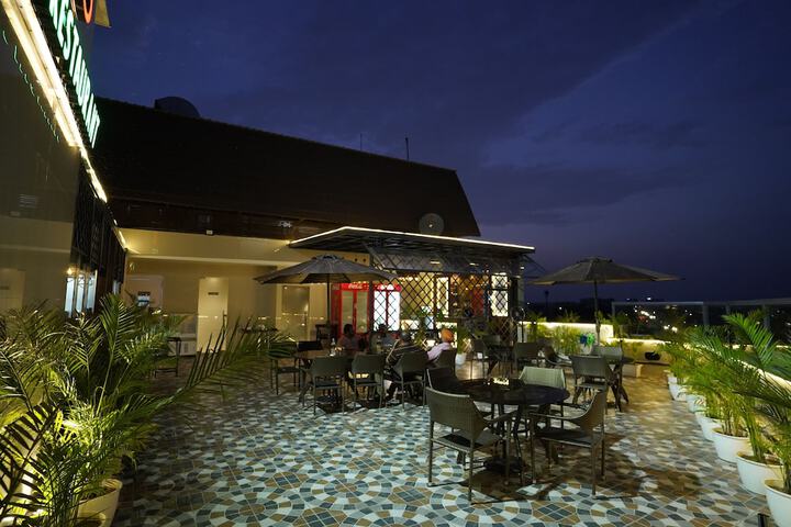 Terrace/Patio 16 of 32