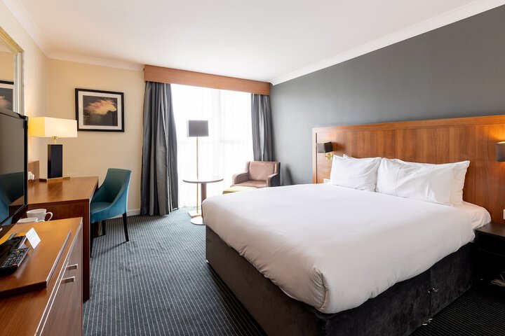 Room 34 of 292