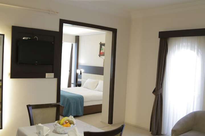 Room 30 of 91