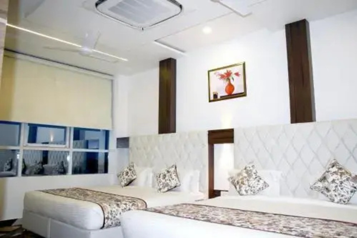 Room 3 of 13