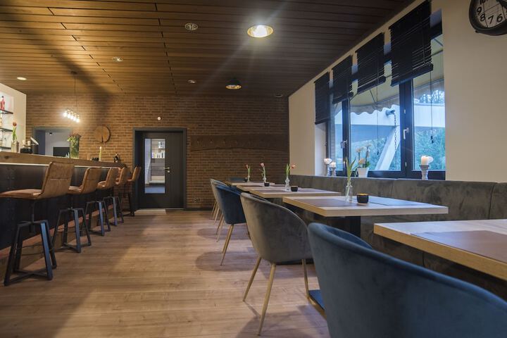 Restaurants