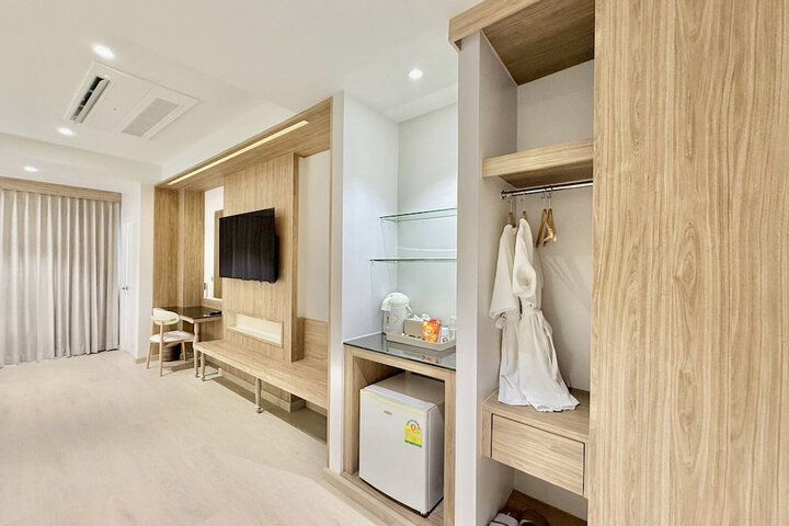Room 55 of 183
