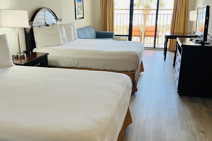 2 Queen Beds Ocean Front Balcony Kitchenette (8 of 24)