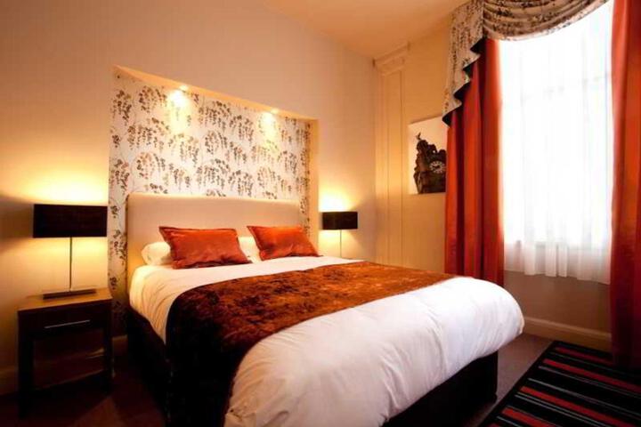 Room 48 of 67