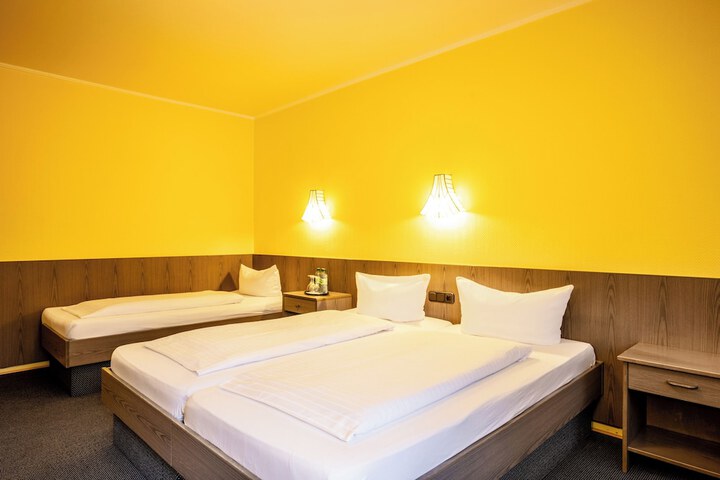 Room 29 of 74