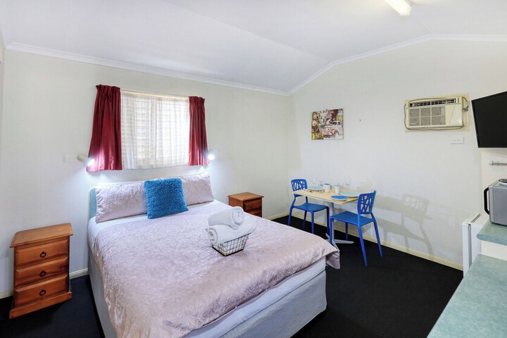 Room 12 of 35
