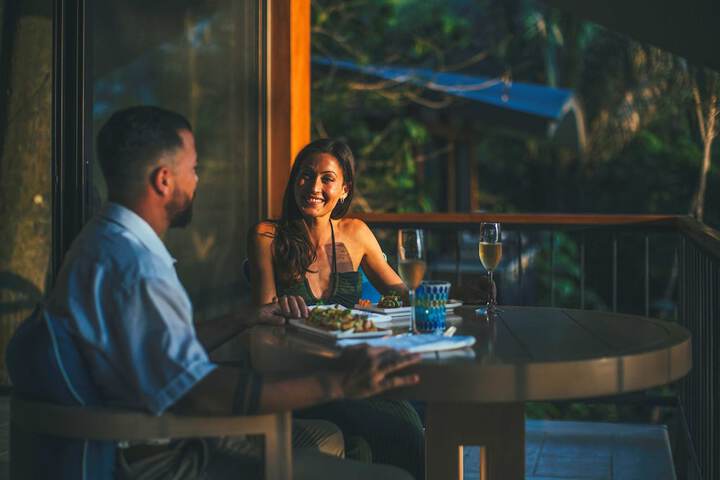 Dining 84 of 122