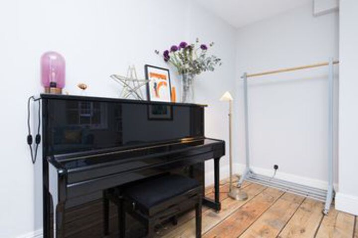 Room 12 of 26