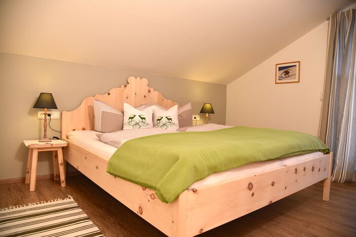Room 8 of 39