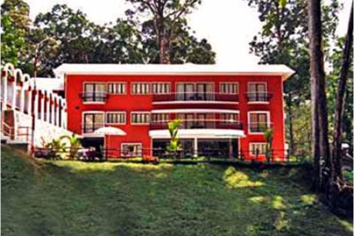 Vista Rooms at Mankulam Road