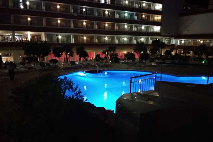 Pool Hotel