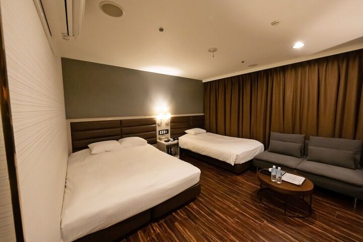 Room 103 of 239