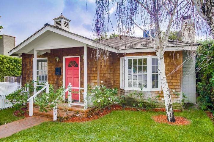 Image of A Touch of Cape Cod in West Hollywood