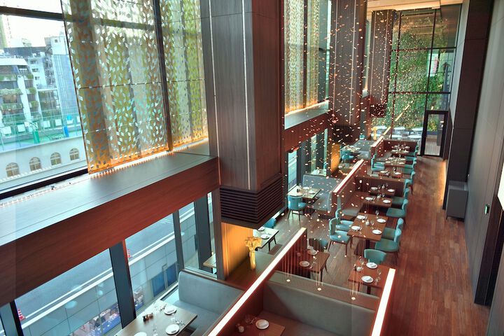 Dining 48 of 81