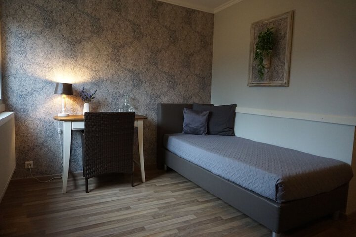 Room 17 of 47