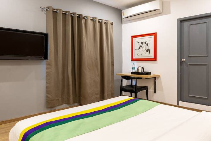 Room 17 of 35