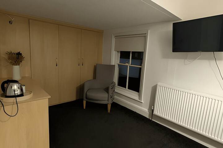 Room 16 of 54