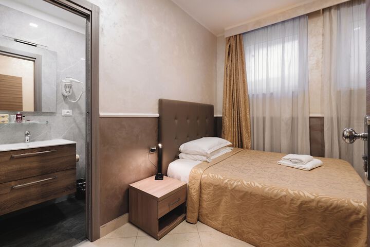 Room 84 of 180