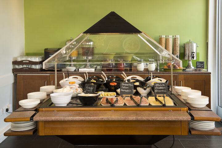Breakfast/Coffee Service 55 of 156