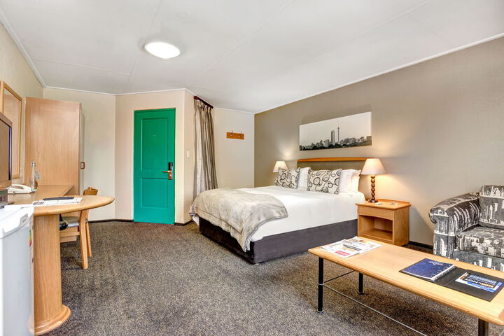 Room 10 of 21