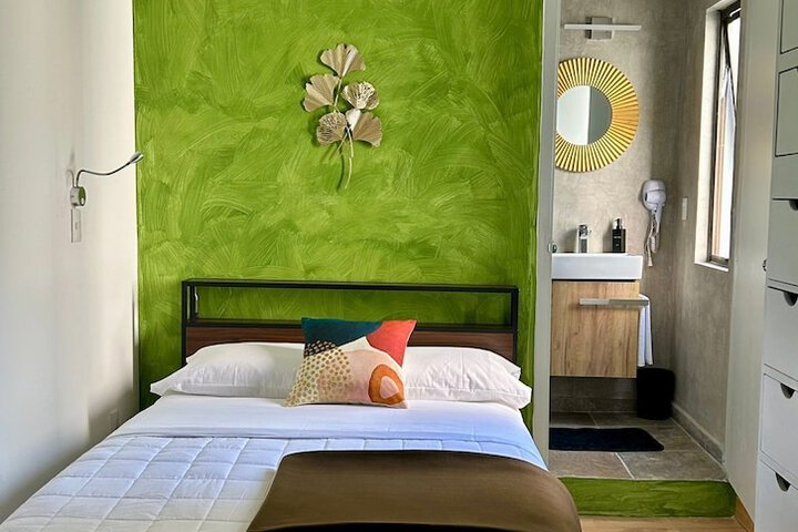 Room 2 of 46