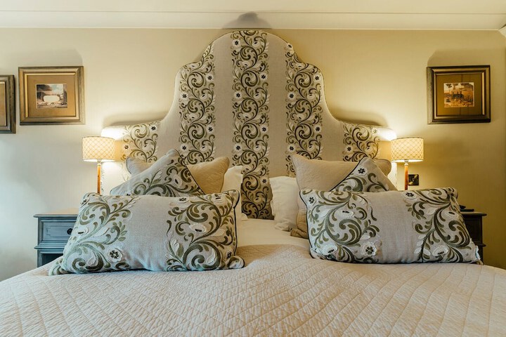 Room 10 of 40