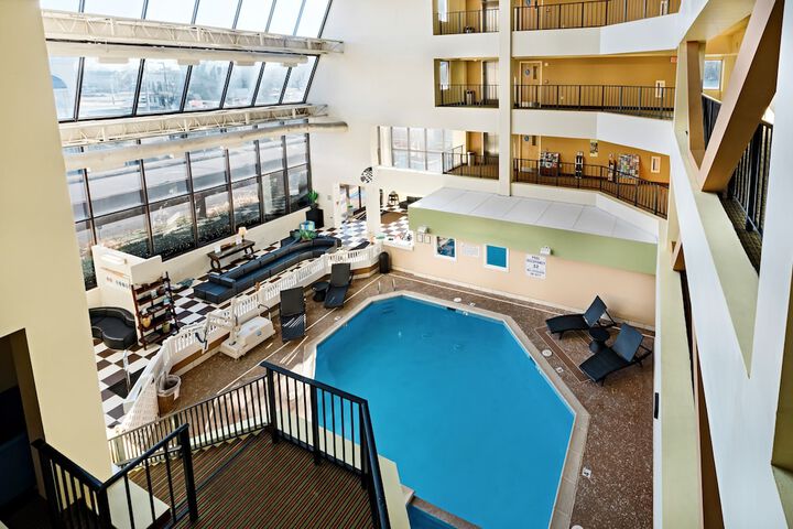 Pool 11 of 26