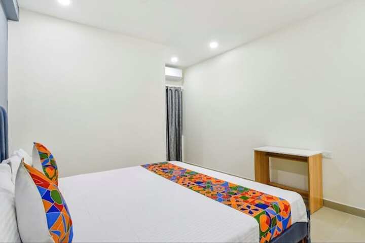 Room 3 of 6