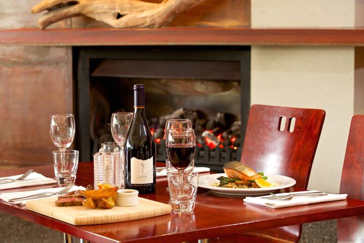Dining Photos