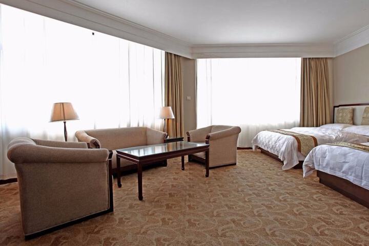 Room 29 of 48