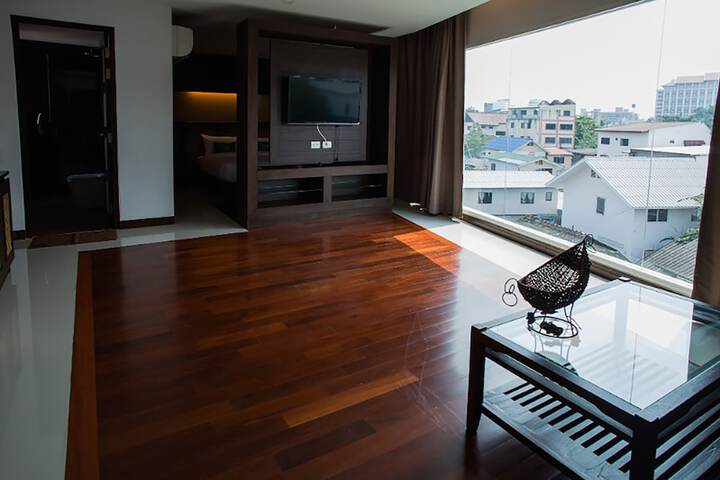 Room 34 of 115