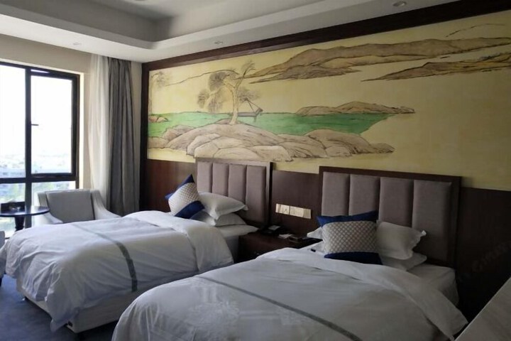 Room 10 of 79