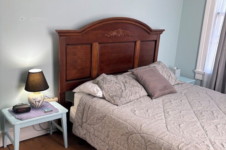 Room 15 of 48