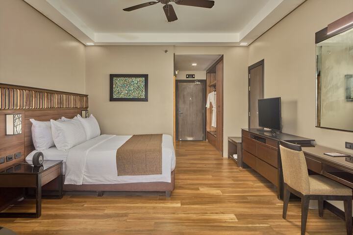 Room 14 of 60