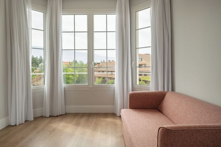 Room 10 of 36
