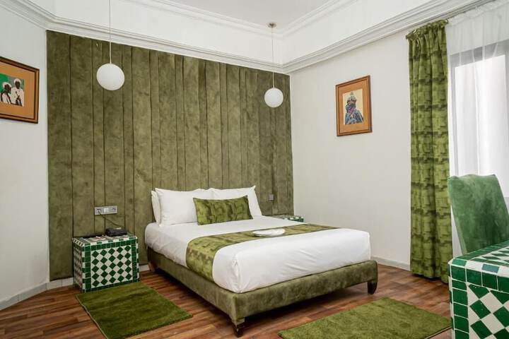 Room 21 of 45