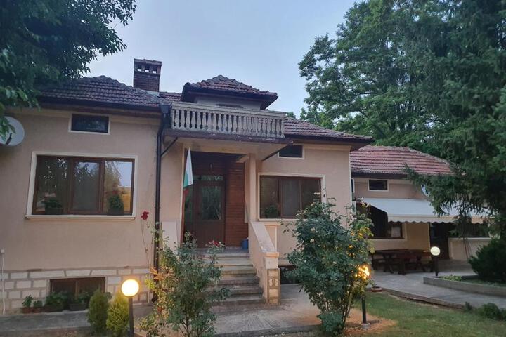 Property image 3