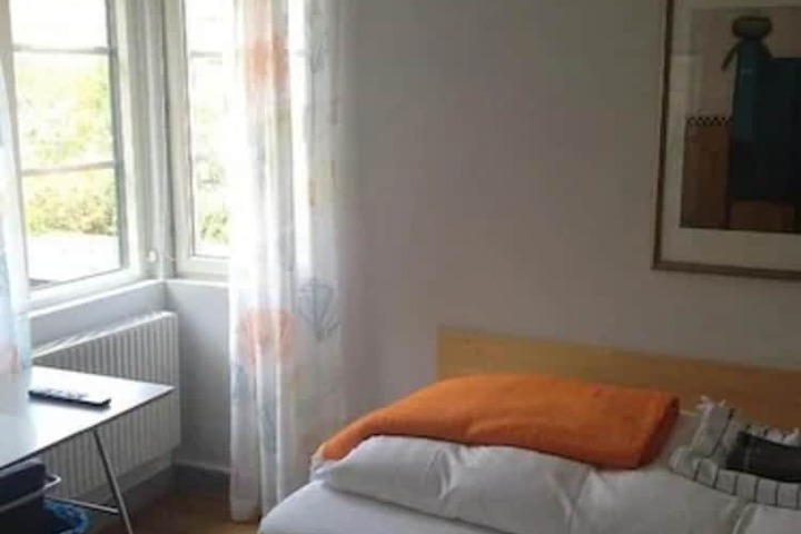 Room 18 of 41
