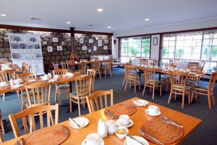 restaurant