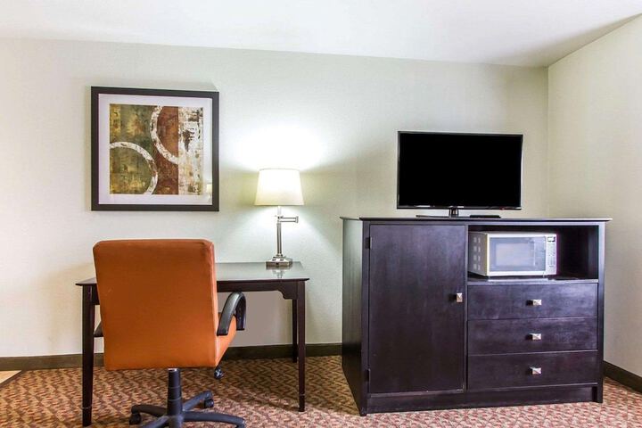 Room 14 of 50