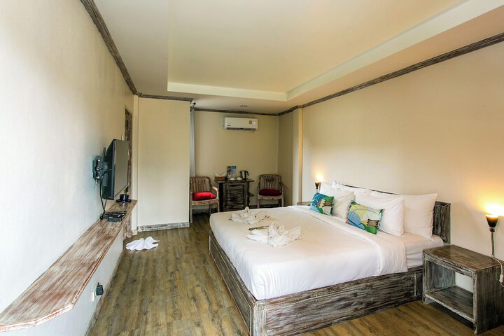 Room 66 of 150