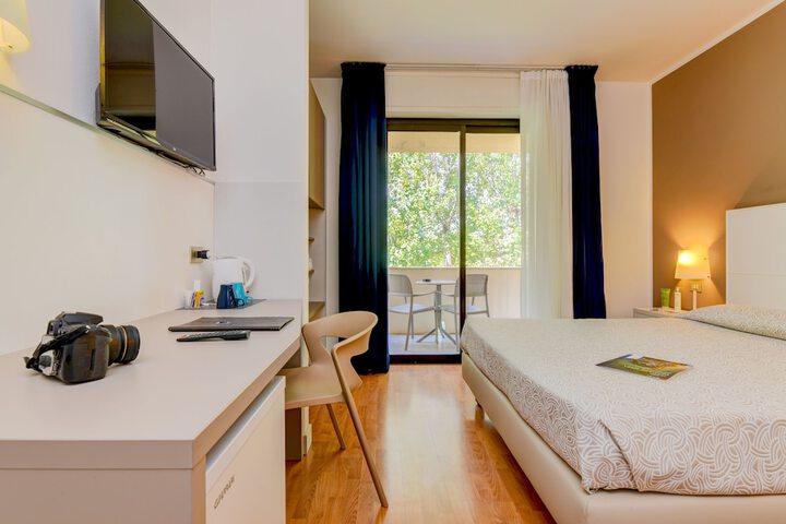 Room 43 of 107