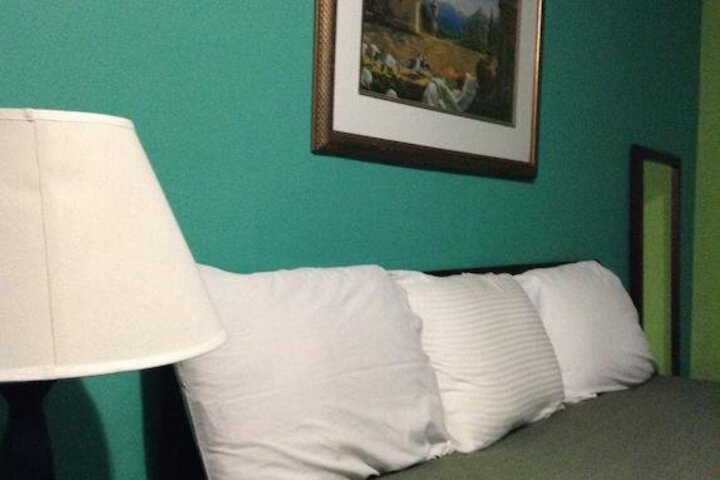 Photo of DELUX MOTEL